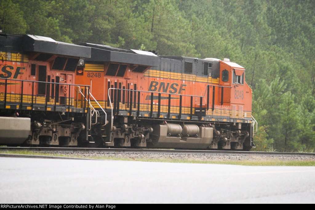 BNSF 8248 runs second